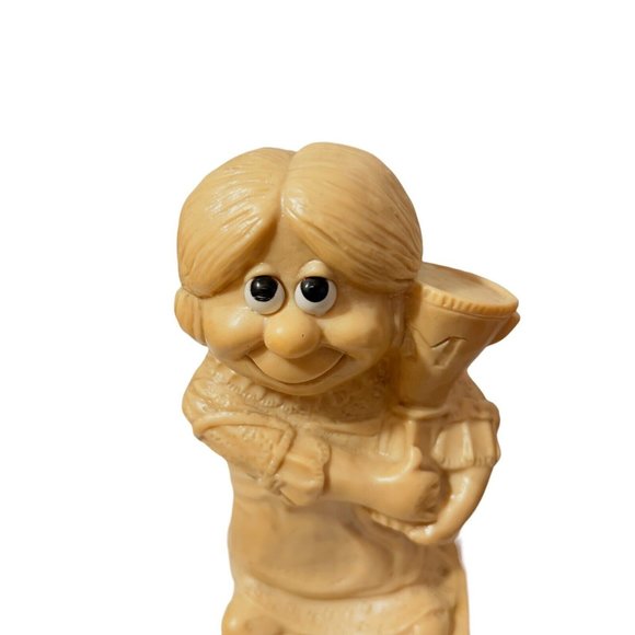 VTG 1970 R&W Berries 6.5” Figurine Statue “World's Best Mother” Trophy Novelty - Picture 2 of 8